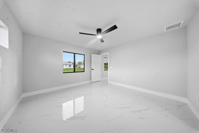 2715 27th ST SW, Lehigh Acres, FL 33976