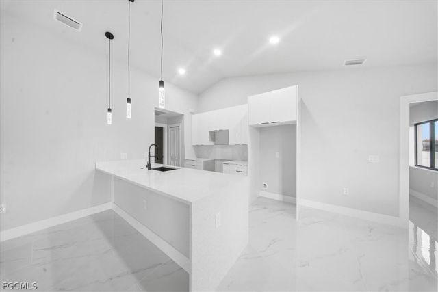 2715 27th ST SW, Lehigh Acres, FL 33976