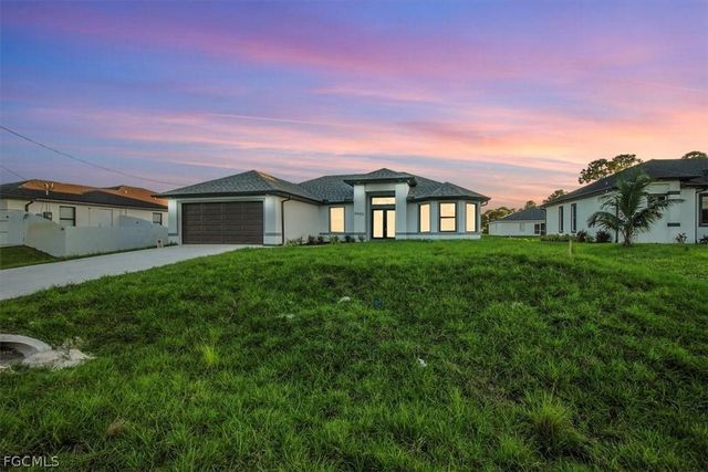 2715 27th ST SW, Lehigh Acres, FL 33976