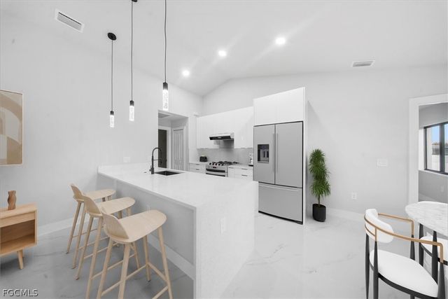 2715 27th ST SW, Lehigh Acres, FL 33976