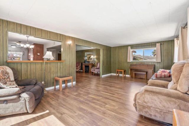 2904 E Barnwell Street, Oceanside, CA 92054