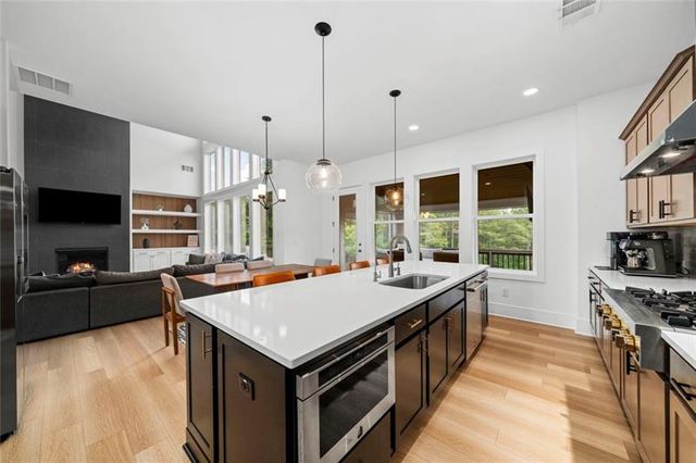 1071 Ridgeview Road, Woodstock, GA 30188