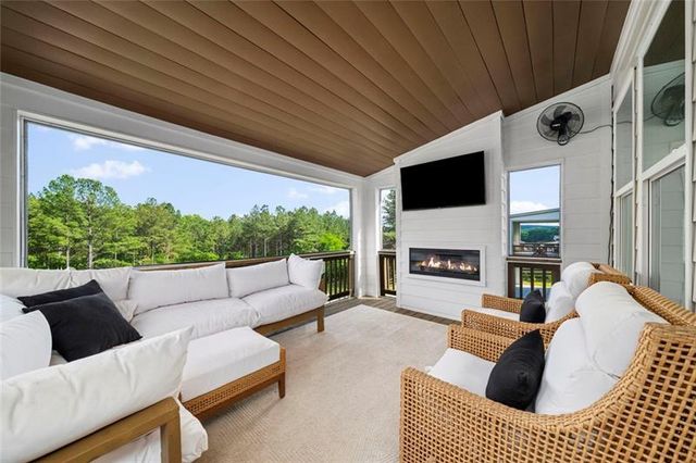 1071 Ridgeview Road, Woodstock, GA 30188