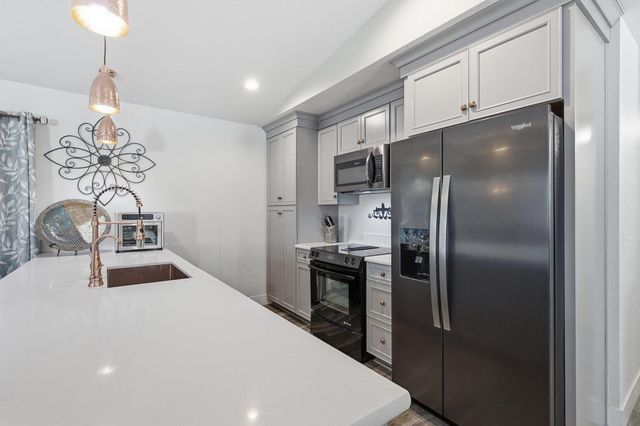 14299 Sun Forest Dr, Penn Valley, CA 95946