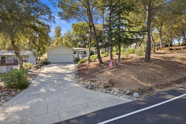 14299 Sun Forest Dr, Penn Valley, CA 95946