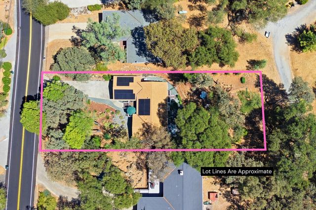 14299 Sun Forest Dr, Penn Valley, CA 95946