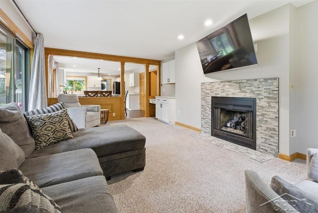 6102 Oak Meadows Court, Midland, MI 48640