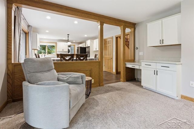 6102 Oak Meadows Court, Midland, MI 48640