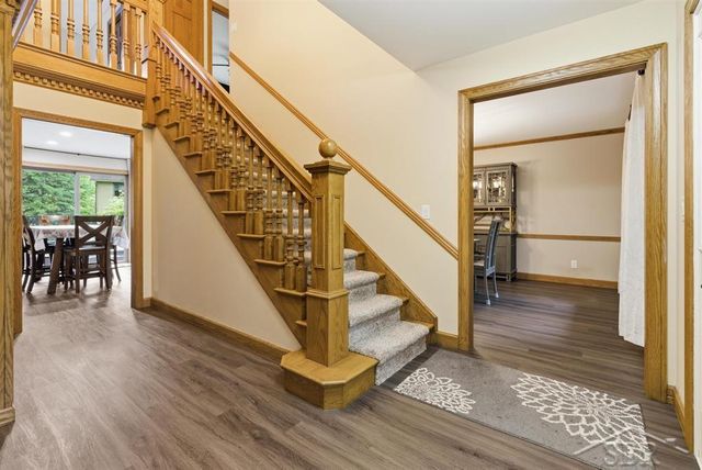 6102 Oak Meadows Court, Midland, MI 48640