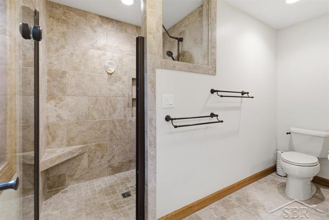 6102 Oak Meadows Court, Midland, MI 48640