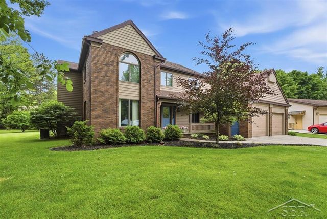 6102 Oak Meadows Court, Midland, MI 48640