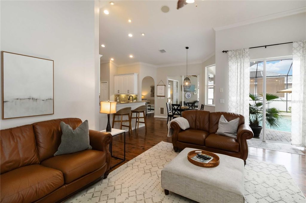 Image 17 of property listing at 2007 RAVEN MANOR DRIVE, Dover, FL 33527