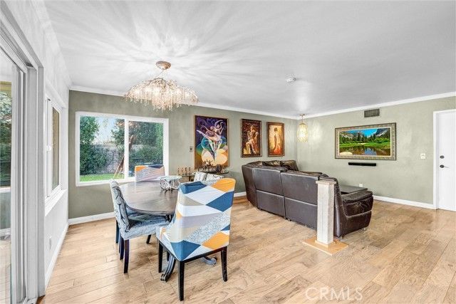 22935 Sylvan Street, Woodland Hills (los Angeles), CA 91367