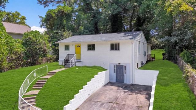 477 Fairlane Circle NW, Atlanta, GA 30331