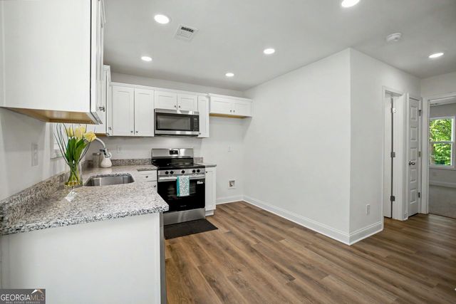 407 Barnetts Bridge Road, Jackson, GA 30233