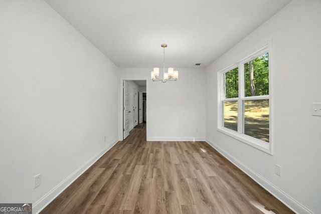 407 Barnetts Bridge Road, Jackson, GA 30233