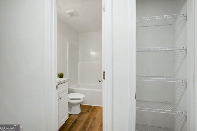 407 Barnetts Bridge Road, Jackson, GA 30233