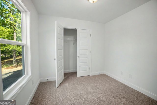 407 Barnetts Bridge Road, Jackson, GA 30233