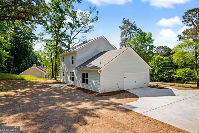 407 Barnetts Bridge Road, Jackson, GA 30233