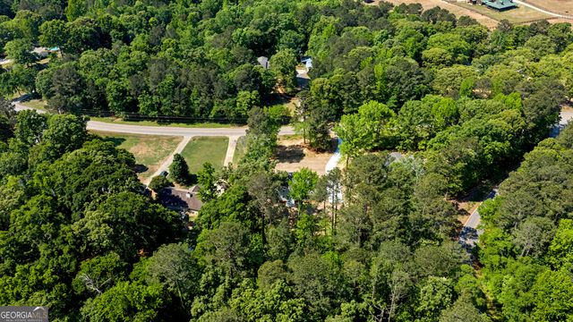 407 Barnetts Bridge Road, Jackson, GA 30233