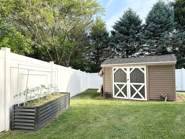 319 Berkshire Court, Bourbonnais, IL 60914