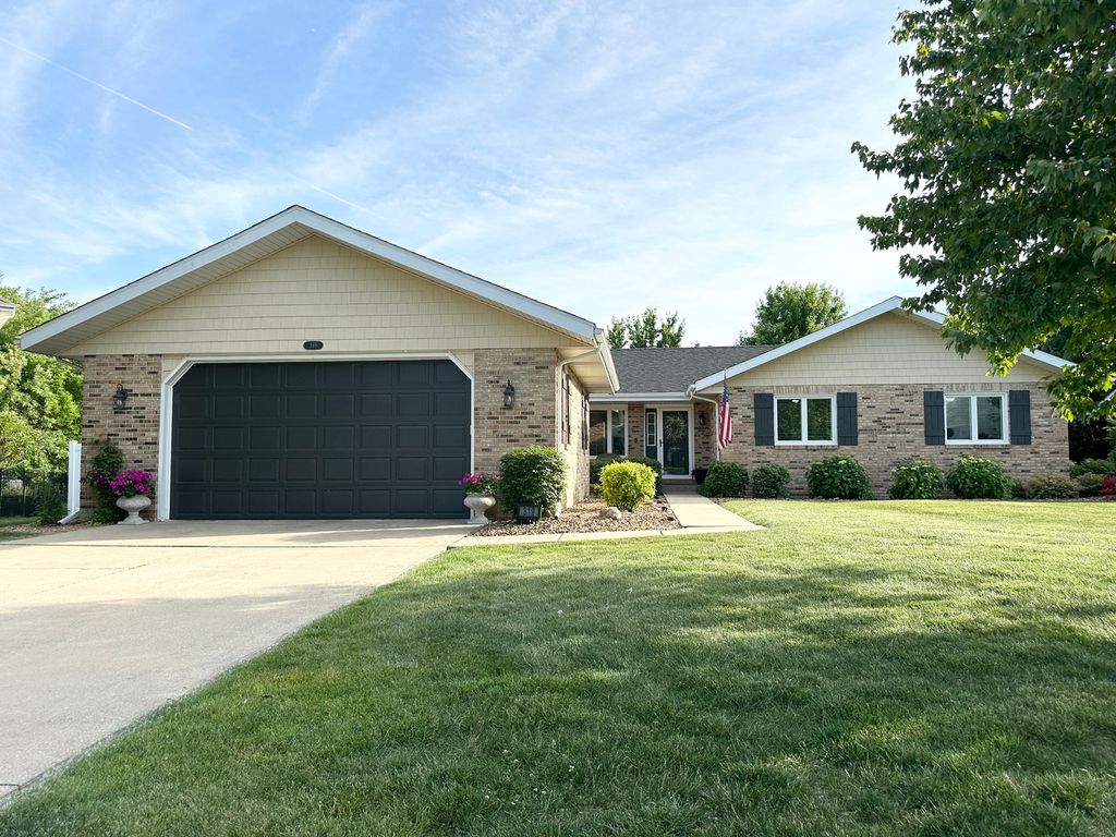 319 Berkshire Court, Bourbonnais, IL 60914