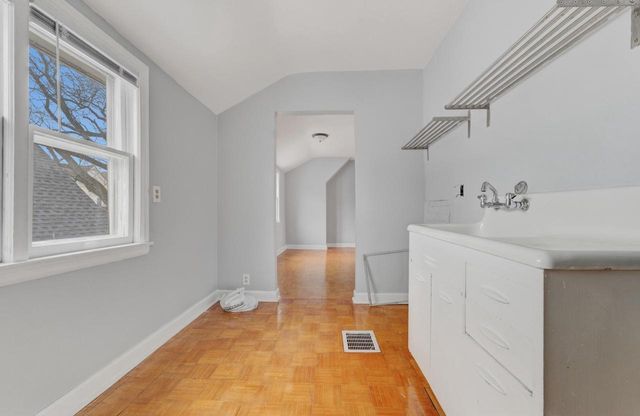 1125 E Clarke STREET, Milwaukee, WI 53212