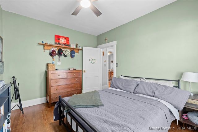 2221 McLean Avenue, New Albany, IN 47150