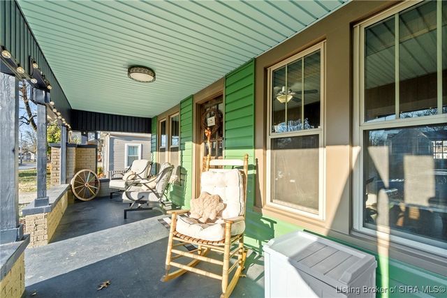 2221 McLean Avenue, New Albany, IN 47150