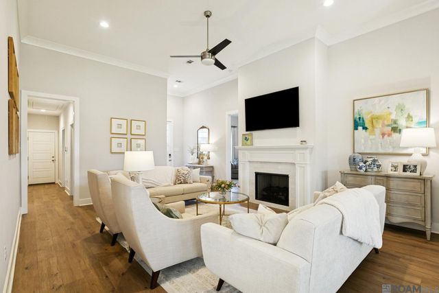 14201 Wally Way, Baton Rouge, LA 70810