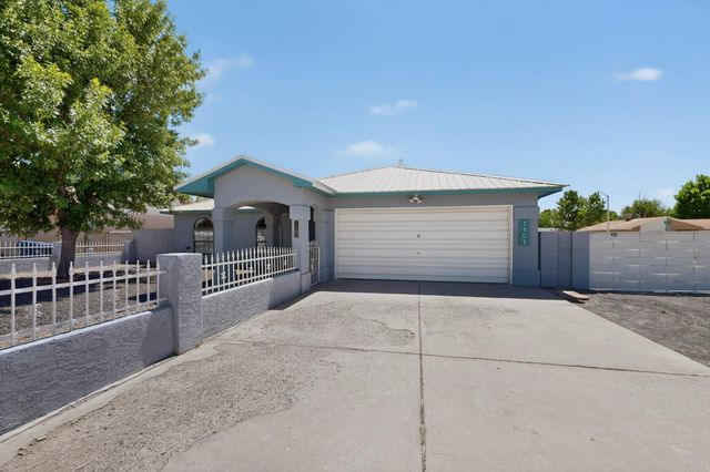 1101 Willow Court SE, Los Lunas, NM 87031