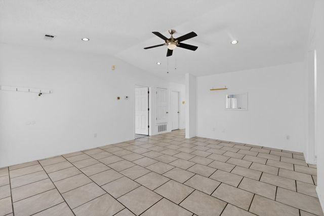 1101 Willow Court SE, Los Lunas, NM 87031