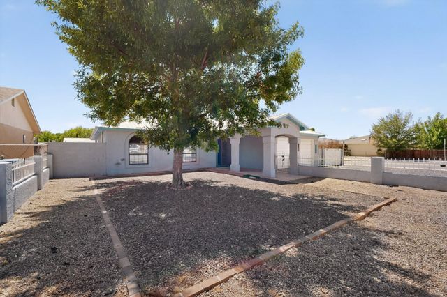 1101 Willow Court SE, Los Lunas, NM 87031