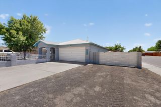 1101 Willow Court SE, Los Lunas, NM 87031