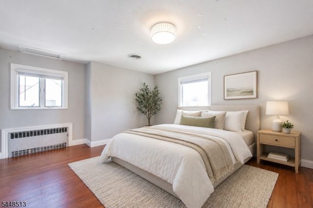 40 Winslow Ter, Fair Lawn Boro, NJ 07410
