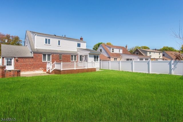 40 Winslow Ter, Fair Lawn Boro, NJ 07410