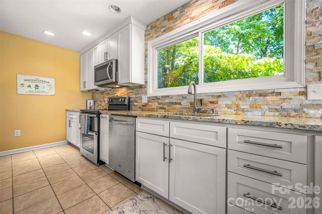 377 Kingswood Drive, Forest City, NC 28043