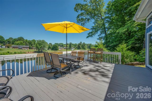 377 Kingswood Drive, Forest City, NC 28043