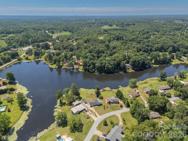 377 Kingswood Drive, Forest City, NC 28043