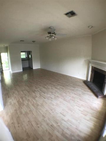 2100 San Gabriel ST 302, Austin, TX 78705