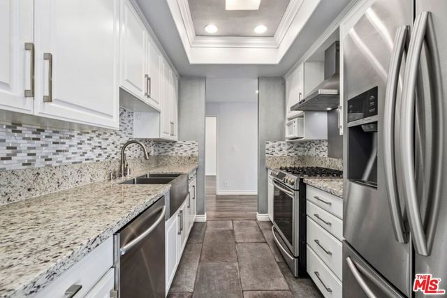 1002 S Burnside Avenue 203, Los Angeles, CA 90019