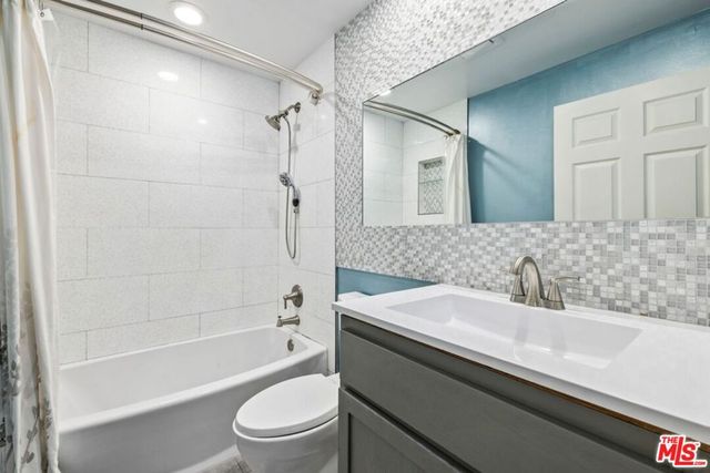 1002 S Burnside Avenue 203, Los Angeles, CA 90019