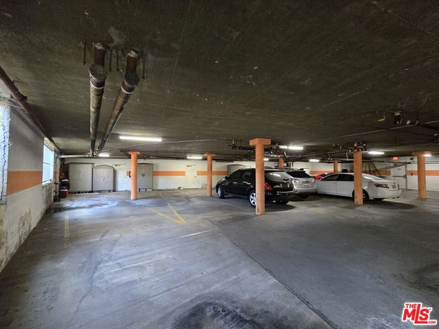 1002 S Burnside Avenue 203, Los Angeles, CA 90019