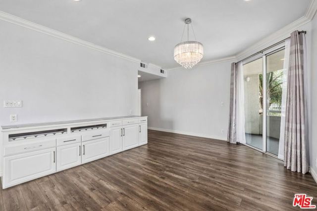 1002 S Burnside Avenue 203, Los Angeles, CA 90019