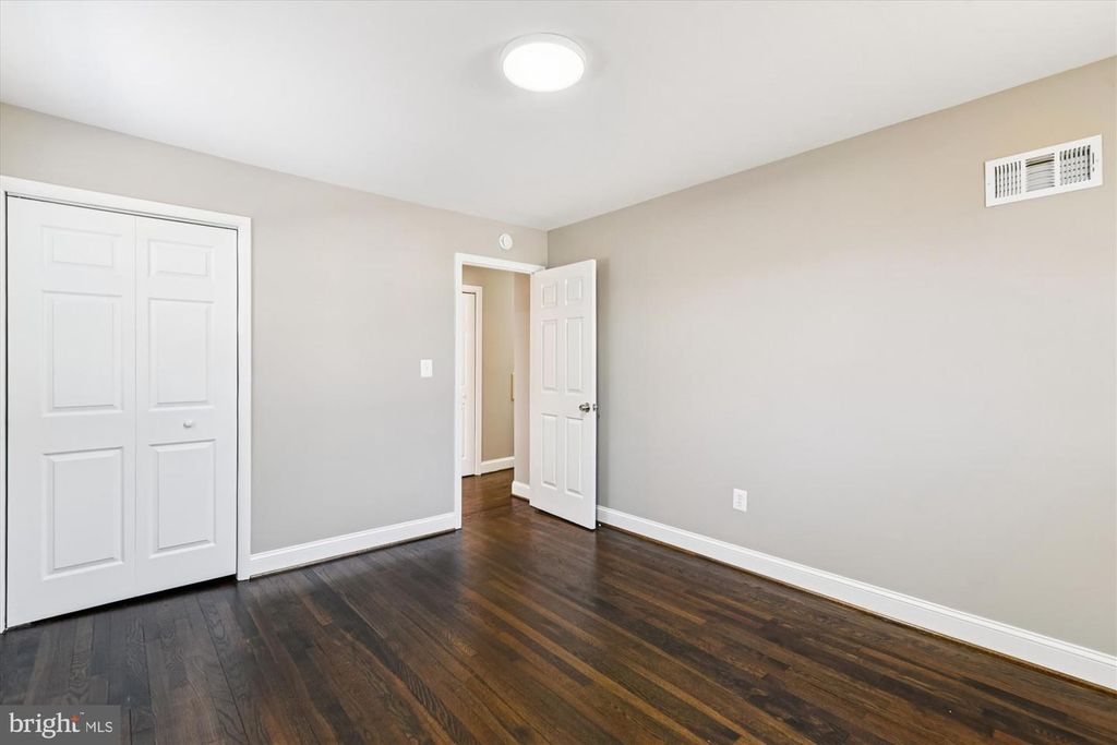 Image 17 of property listing at 3542 LYNNE HAVEN DR, Baltimore, MD 21244