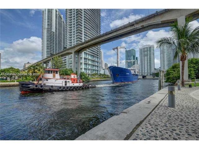 690 SW 1st Ct 1506, Miami, FL 33130