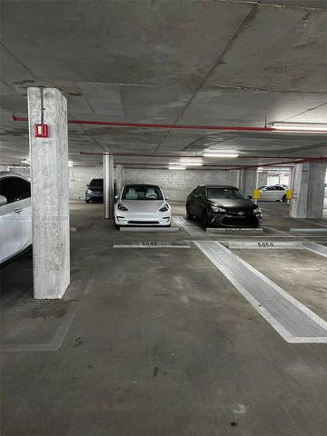 690 SW 1st Ct 1506, Miami, FL 33130