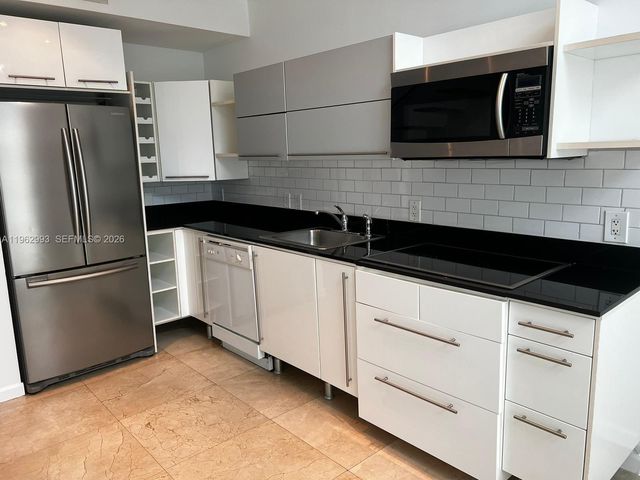 690 SW 1st Ct 1506, Miami, FL 33130