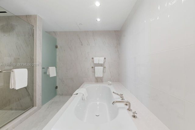 525 N Fort Lauderdale Beach Blvd 1509, Fort Lauderdale, FL 33304