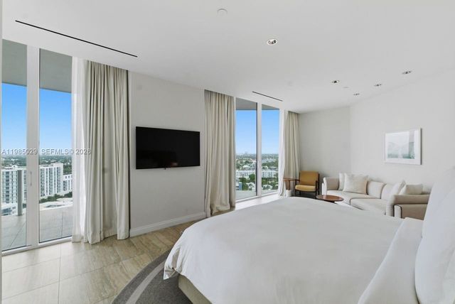 525 N Fort Lauderdale Beach Blvd 1509, Fort Lauderdale, FL 33304